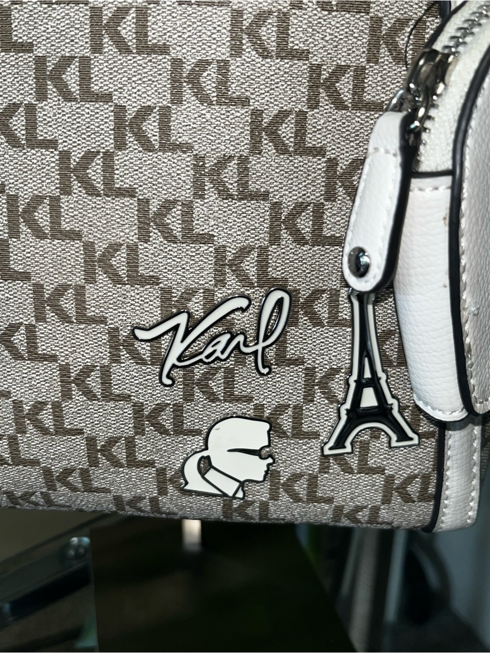 Karl Lagerfeld Beige and White Monogram Tote with Heart Coin purse - Picture 12 of 12